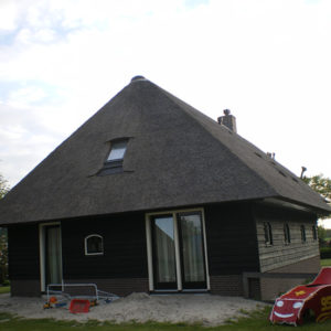 Dwarsgracht-nieuw-rieten-dak